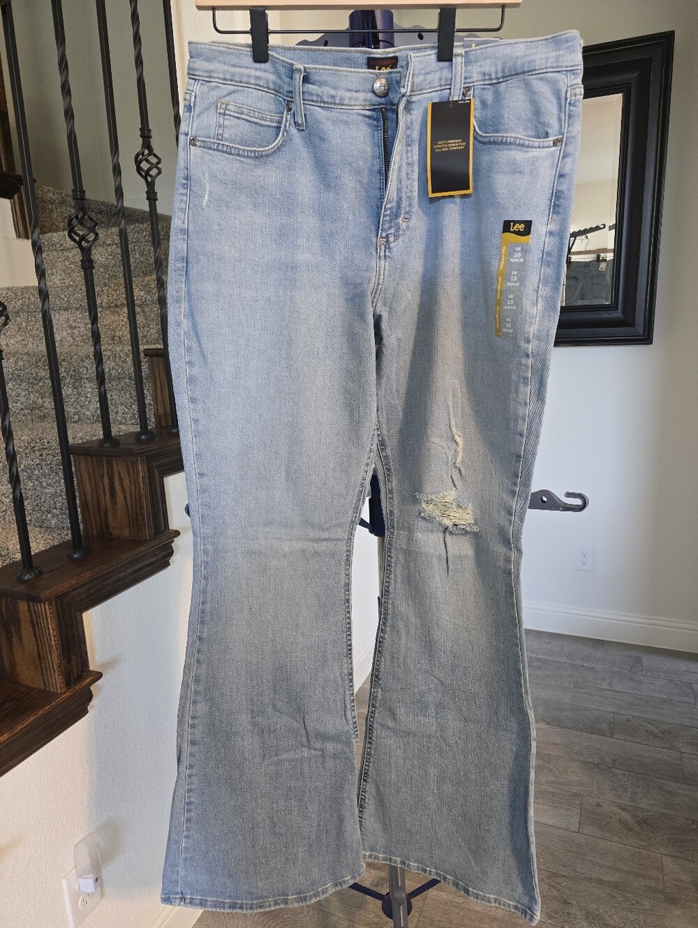 Lee Women's Flare Jeans in Light Blue with Yellow Label